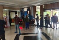 Koalisi Lintas Mahasiswa di halaman Dinas Pendidikan Provinsi Sulawesi Selatan pada Rabu, 25 Februari 2026.